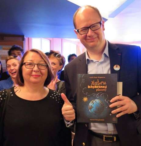 The Mayor of Gdansk with Blue Planet in Polish